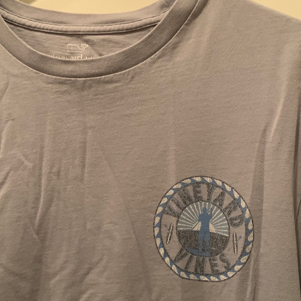 Vineyard Vines T-shirt